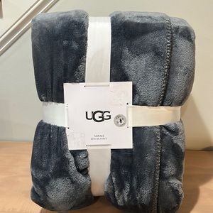 UGG NOVAH KING BLANKET